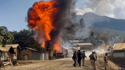 मणिपुर के उखरूल में फिर भड़की हिंसा : आगजनी, गोलीबारी के बाद कर्फ्यू और इंटरनेट बंद