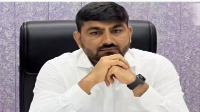 घूसखोरी में फंसे एक्स कलेक्टर राजेंद्र पटेल सस्पेंड, ED द्वारा गिरफ्तारी के बाद गुजरात सरकार का एक्शन