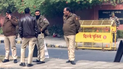 गणतंत्र दिवस से पहले अलर्ट पर दिल्ली, मोस्ट वॉन्टेड आतंकियों के पोस्टर्स से लेकर चप्पे-चप्पे पर कड़ी सुरक्षा