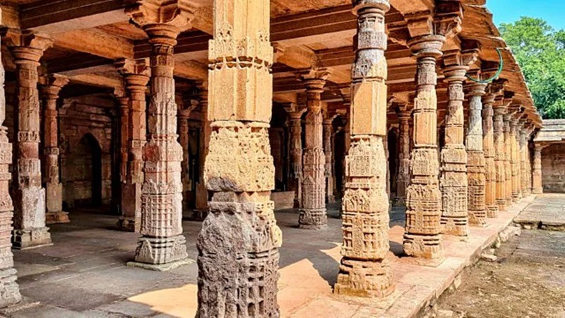 भोजशाला विवाद : सुप्रीम कोर्ट ने बसंत पंचमी पर पूजा और नमाज दोनों को दी इजाजत