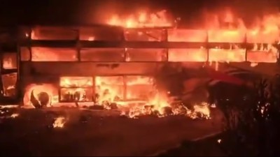 आंध्र प्रदेश के नंद्याल में भीषण सड़क हादसा, तीन लोगों की जलकर हुई मौत