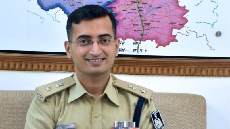 वीरता पुरस्कार से सम्मानित IPS अभिषेक तिवारी ने दिया इस्तीफा