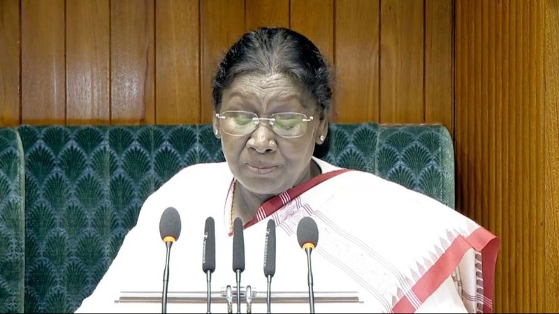 राष्ट्रपति द्रौपदी मुर्मू के अभिभाषण से से बजट सत्र 2026 की हुई शुरूआत