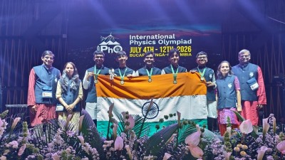 इंटरनेशनल फिजिक्स ओलंपियाड में भारत का दबदबा, 5 गोल्ड मेडल जीते, प्रधानमंत्री मोदी ने दी बधाई