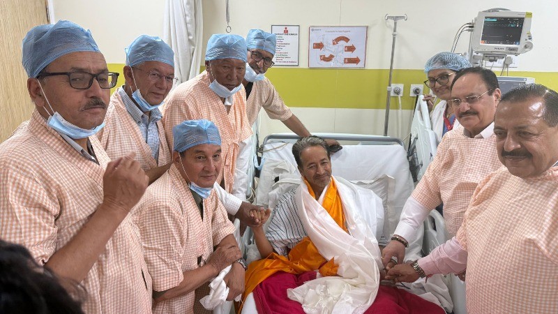 एक्टिविस्ट सोनम वांगचुक की 26 दिनों की भूख हड़ताल खत्म, जेपी नड्डा ने तुड़वाया अनशन