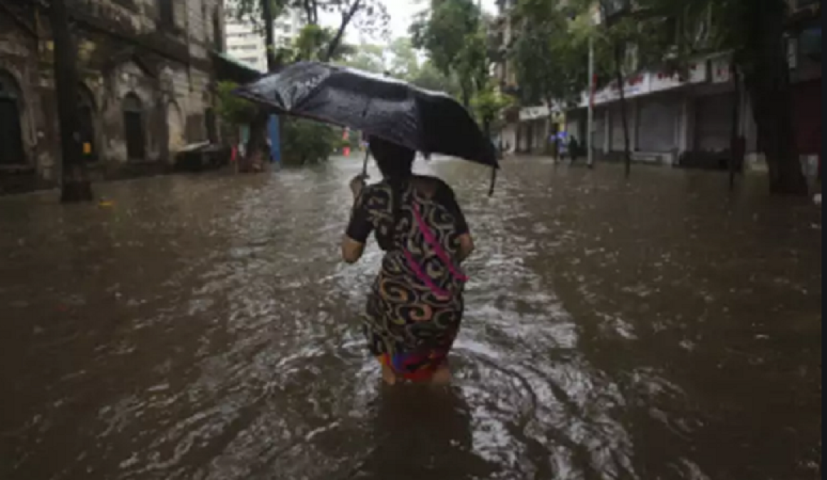 Heavy Rain Alerts Issued For 18 Districts Of Madhya Pradesh | NewsTrack ...