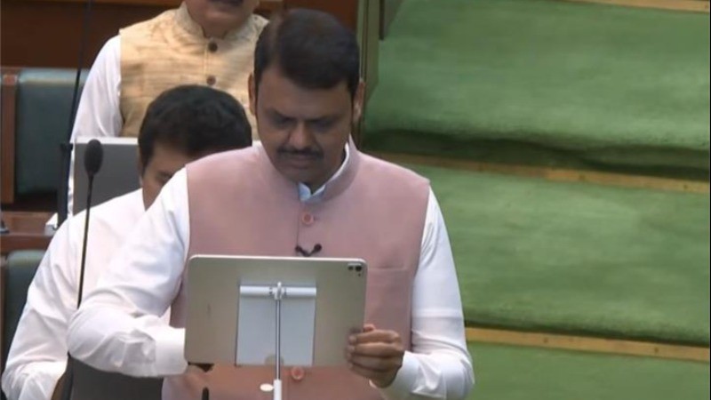 महाराष्ट्र के मुख्यमंत्री देवेंद्र फडणवीस ने विधानसभा में पेश किया साल 2026 का बजट