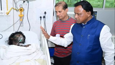 कटक : SCB मेडिकल कॉलेज के ICU में भीषण आग, 10 मरीजों की मौत, शॉर्ट सर्किट की आशंका