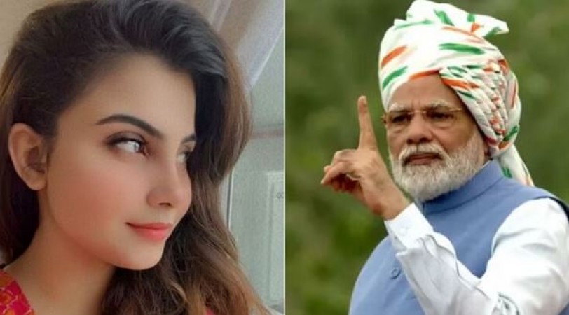 Pak Actress Wants To File A Complaint Against Pm Modi Delhi Police Stops Her From Speaking