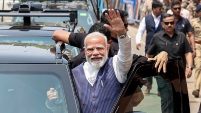 वैश्विक ऊर्जा संकट के बीच प्रधानमंत्री नरेंद्र मोदी ने पेश की मिसाल, काफिला घटाकर दिया बचत का संदेश