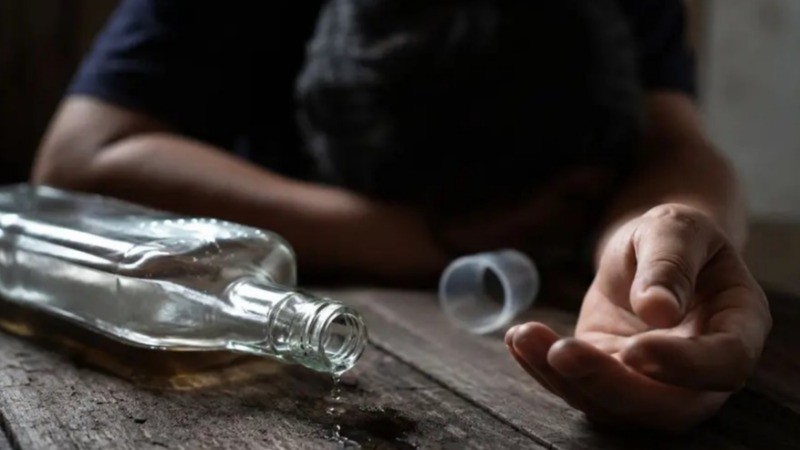 पुणे और पिंपरी-चिंचवड में जहरीली शराब पीने से 10 की मौत, कई लोगों की हालत अब भी गंभीर