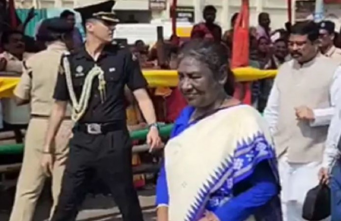 VIDEO: President Murmu Walks 2 Km Barefoot To See Lord Jagannath ...