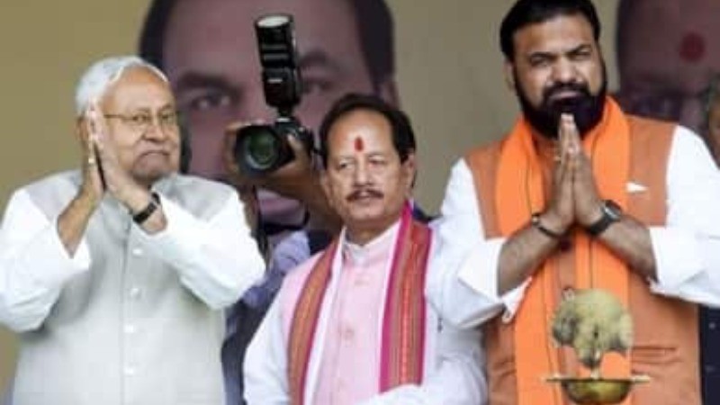 विधायक दल के नेता चुने गए नीतीश कुमार, कल होगा शपथ ग्रहण समारोह