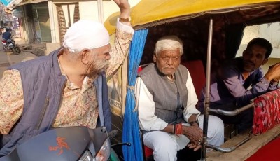 साइकिल के बाद ऑटो में नजर आए BJP उम्मीदवार पन्नालाल, बोले- 'अपनी औकात में रहता हूं...'