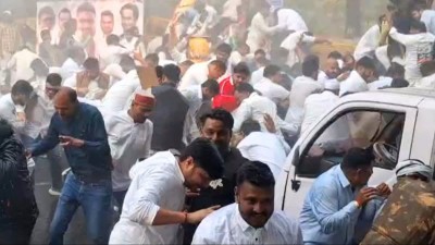 भोपाल में SIR को लेकर मचा बवाल, कांग्रेस ने किया चुनाव आयोग का घेराव