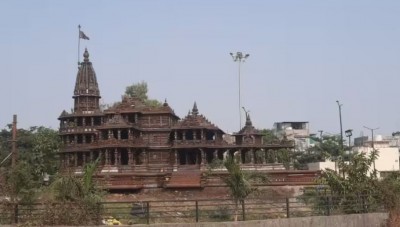 इंदौर में 21 टन लोहे के कबाड़ से बना 'अयोध्या का राम मंदिर', देखकर रह जाएंगे अचंभित