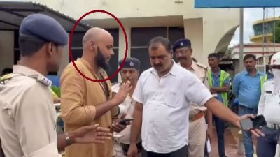 मानसिक बीमार मोहम्मद कमर रियाज ने इंडिगो फ्लाइट में किया हंगामा, पटना एयरपोर्ट पर पुलिस ने हिरासत में लिया गया