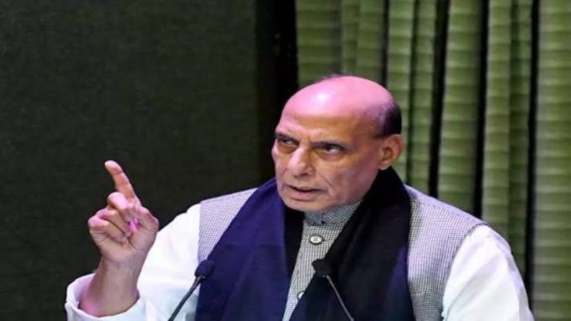 दशहरे पर पाक को रक्षामंत्री राजनाथ की चेतावनी, कहा - ऐसा जवाब देंगे की पाकिस्तान का भूगोल बदल...