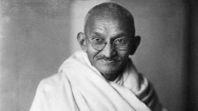 आखिर कौन थी वो तीन औरतें जिन्होंने महात्मा गांधी के जीवन में किया बदलाव