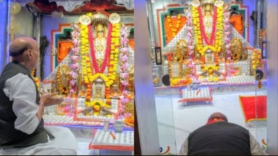 तनोट माता मंदिर पहुंचे रक्षा मंत्री राजनाथ सिंह, कहा - 'माता के दर्शन से जीवन हुआ धन्य'