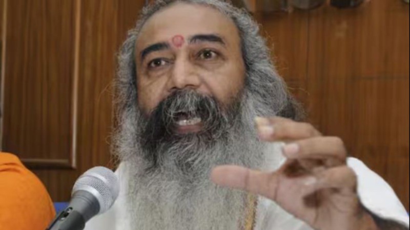 वक्फ कानून को लेकर ऐसा क्या बोले तेजस्वी कि आचार्य प्रमोद कृष्णम हुए आग बबूला