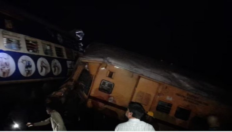 आंध्र प्रदेश ट्रेन हादसे में अब तक 13 लोगों की मौत, पीएम मोदी ने सीएम जगन रेड्डी और रेल मंत्री से ली घटना की जानकारी