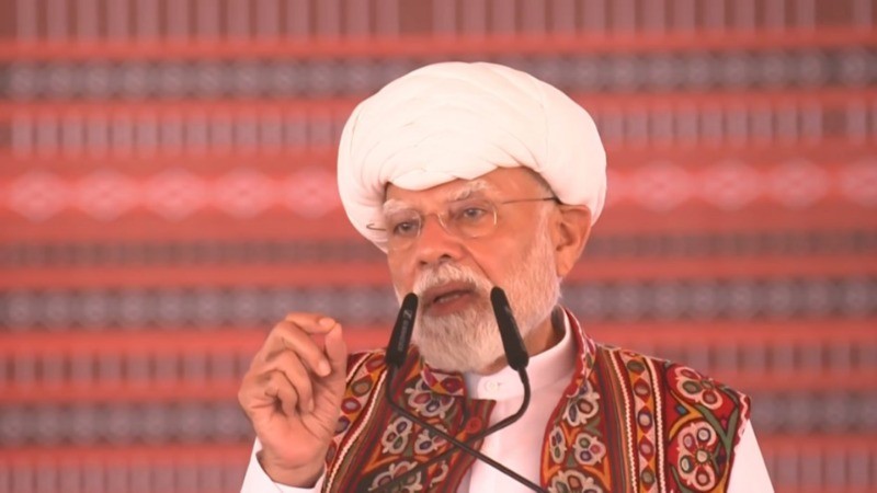 गुजरात दौरे पर प्रधानमंत्री मोदी ने दी विकास परियोजनाओं की सौगात, किसानों के लिए जारी किए 19,000 करोड़