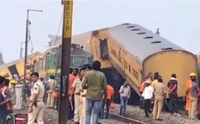 'रेड सिग्नल' देखे बिना आगे निकल गया ड्राइवर, नतीजा- दो ट्रेनों में भिड़ंत और 13 लोगों की दुखद मौत