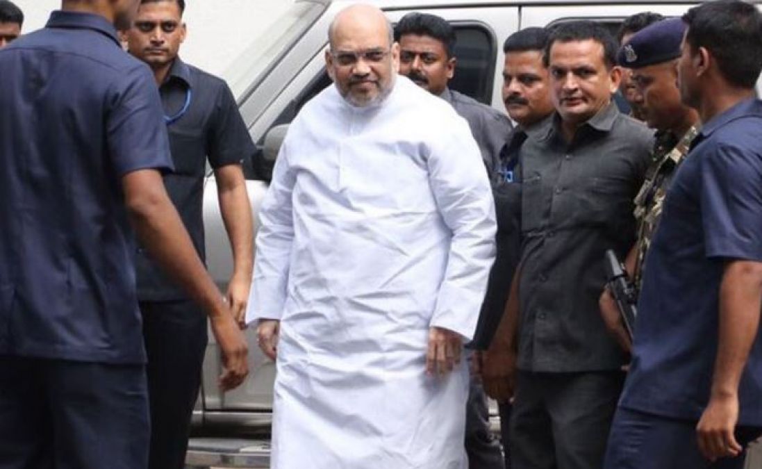 Home Minister Amit Shah Undergoes Neck Surgery, Discharged | NewsTrack ...