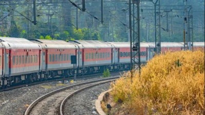 यदि आप भी कर रहे हैं इमरजेंसी में ट्रेन का सफर तो अभी जान लें ये जरुरी बात