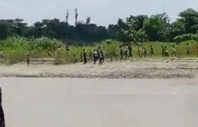 बिहार: बागमती नदी में नाव पलटने से 33 छात्र डूबे, 17 को बचा लिया गया, 16 अब भी लापता