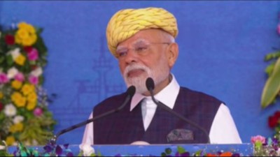 टैरिफ विवाद और H-1B में परिवर्तन के बीच पीएम मोदी ने साधा ट्रंप पर निशाना