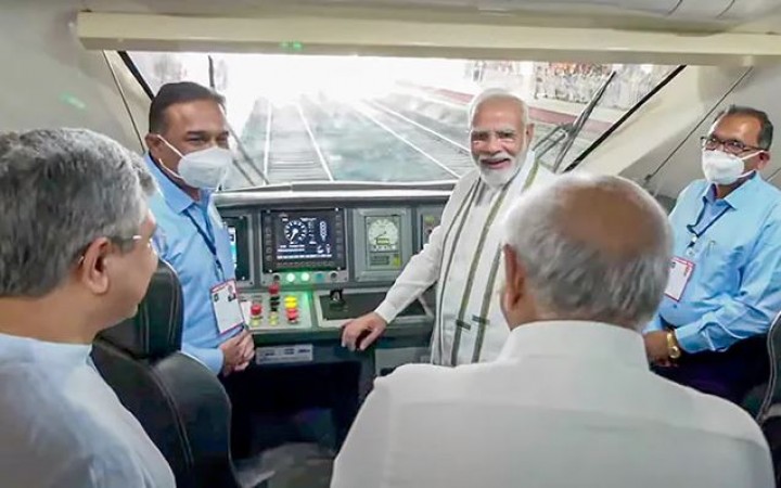 देश को 9 वंदे भारत ट्रेनों की सौगात देंगे पीएम मोदी, यहाँ देखें- क्या होगा रुट ?