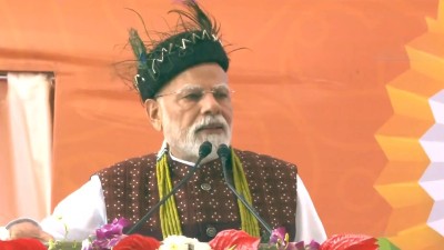 अरुणाचल प्रदेश में पीएम मोदी ने कई परियोजनाओं को दिखाई हरी झंडी