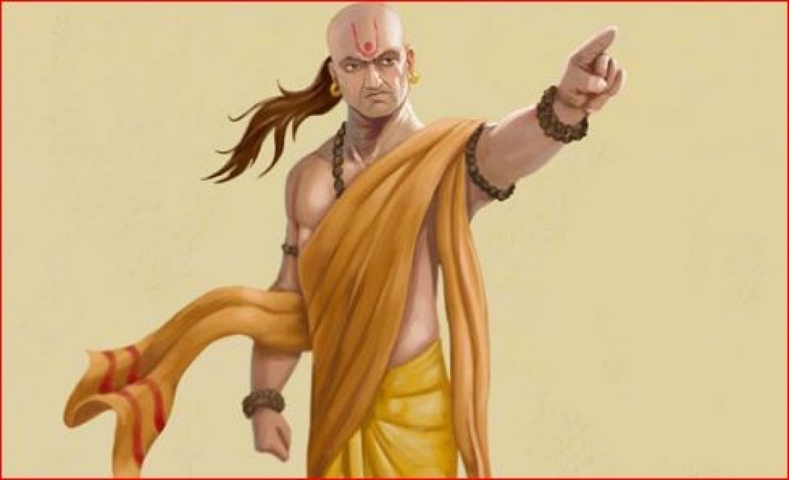 Chanakya Neeti: Never cross between these 5 things!