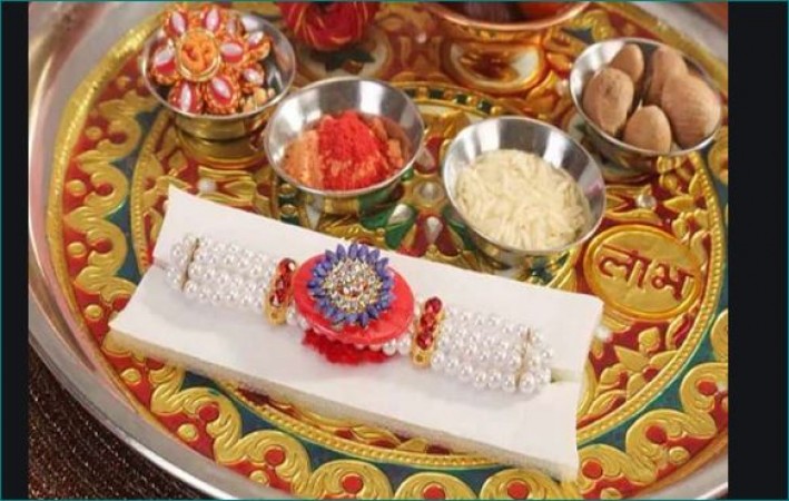 Keep these things in mind while buying rakhi for brother