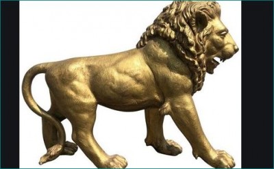 Keep Bronze lion in home to get financial benefits