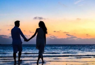 Check Whether Your Zodiac Sign Is Included in This List of Highly Romantic Signs