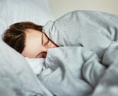 अपनी उम्र के हिसाब से लेनी चाहिए नींद, वरना होगी बड़ी परेशानी