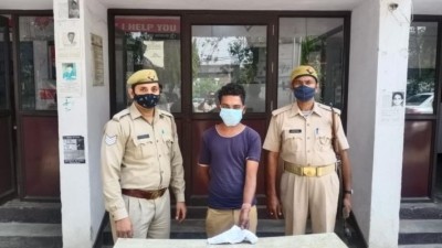 Photo posted on social media with pistol, youth arrested from Ghaziabad
