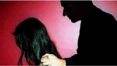 Class 10 girl molested by Driver, she jumps out of speeding autorickshaw