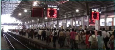 महाराष्ट्र: 3 रेलवे स्टेशनों और अमिताभ के बंगले को बम से उड़ाने की धमकी, बढ़ाई गई सुरक्षा