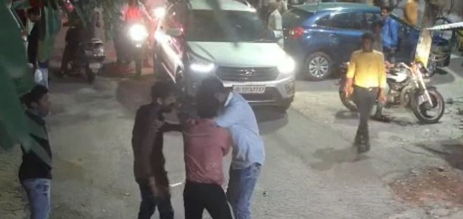 VIDEO: Man killed in public after argument in Delhi