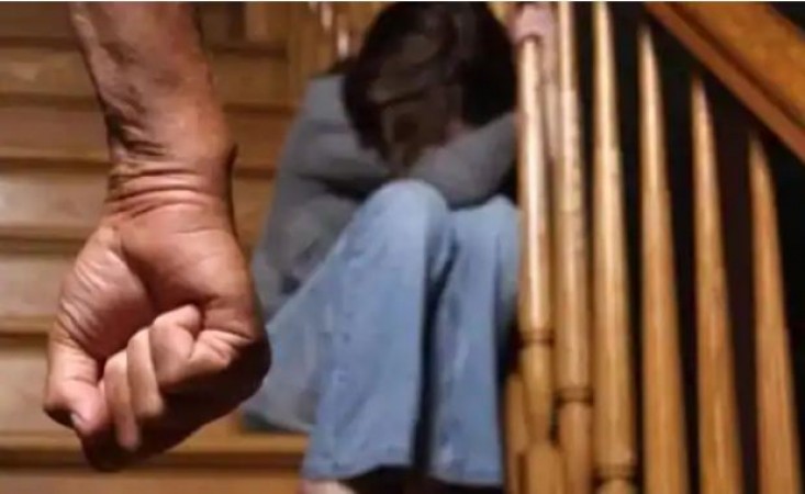 नाबालिग लड़कियों के यौन शोषण का मामला, आरोपी प्यारे मियां समेत 6 लोगों पर FIR