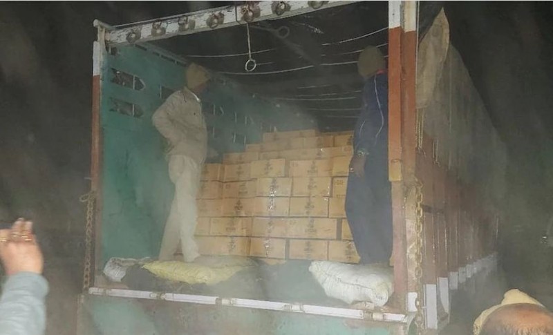 Illegal liquor worth 80 lakhs seized in Bihar