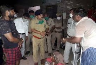 Triple Murder Case: Due to old enmity, 20 people surrounded and opened fire at Village head's family