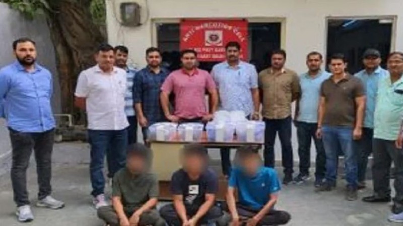 Drugs used to be brought from Nepal and sold in Delhi, police arrested three smugglers with 15 kg of hashish