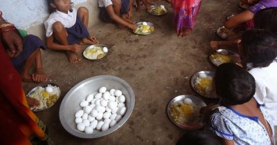 शाकाहारी हिन्दू बच्ची को टीचर ने जबरन खिलाए अंडे, बीमार पड़ी दूसरी की छात्रा, कर्नाटक में शिकायत दर्ज