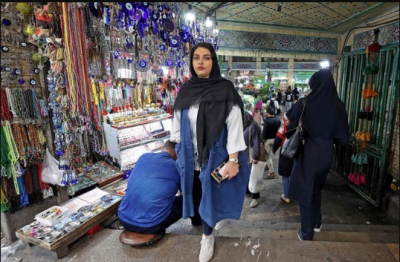 Iranian city businesses close to increase pressure on the country's clerical rulers
