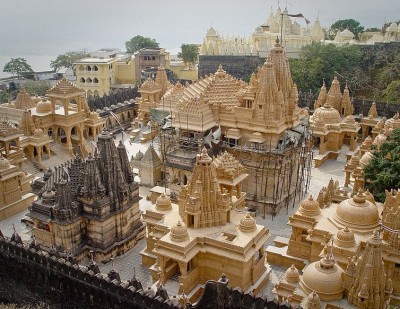 Palitana Temple: Largest Cluster